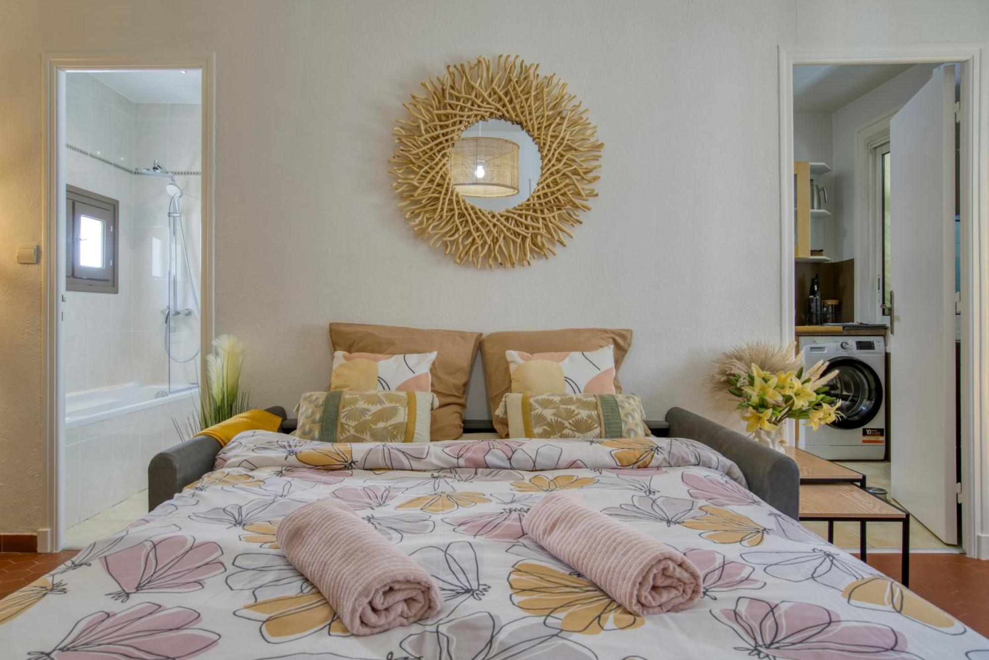 Cosy, Modern, Fully Equipped, Air Conditioning, Nice Historical, Old Town, 1Minute Walk From Beach - "Le Bunico 4" Exterior foto